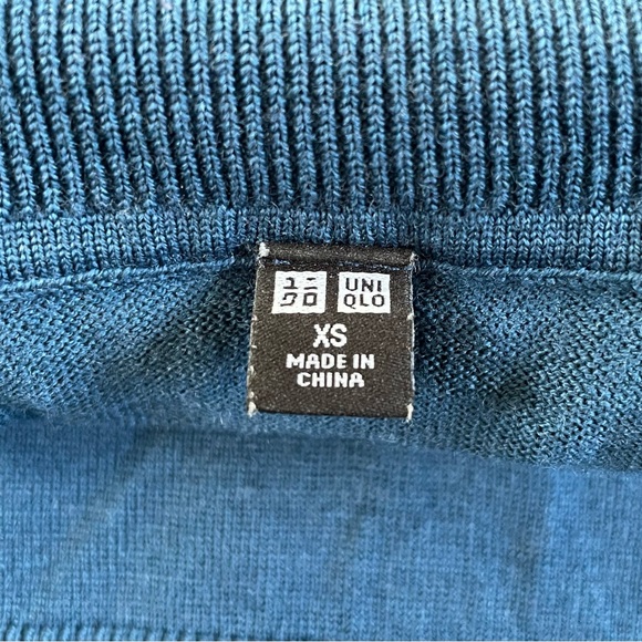 Men’s Uniqlo Blue Wool Turtleneck Sweater - Picture 6 of 7